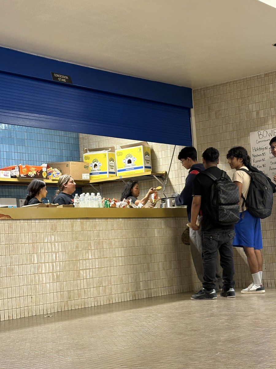 Today Bowie PTA had a Hot Cheetos and Cheese celebration for our 200 students that received A/AB honor roll and/or perfect attendance for the 1st 9 weeks! Keep up the great work Osos!