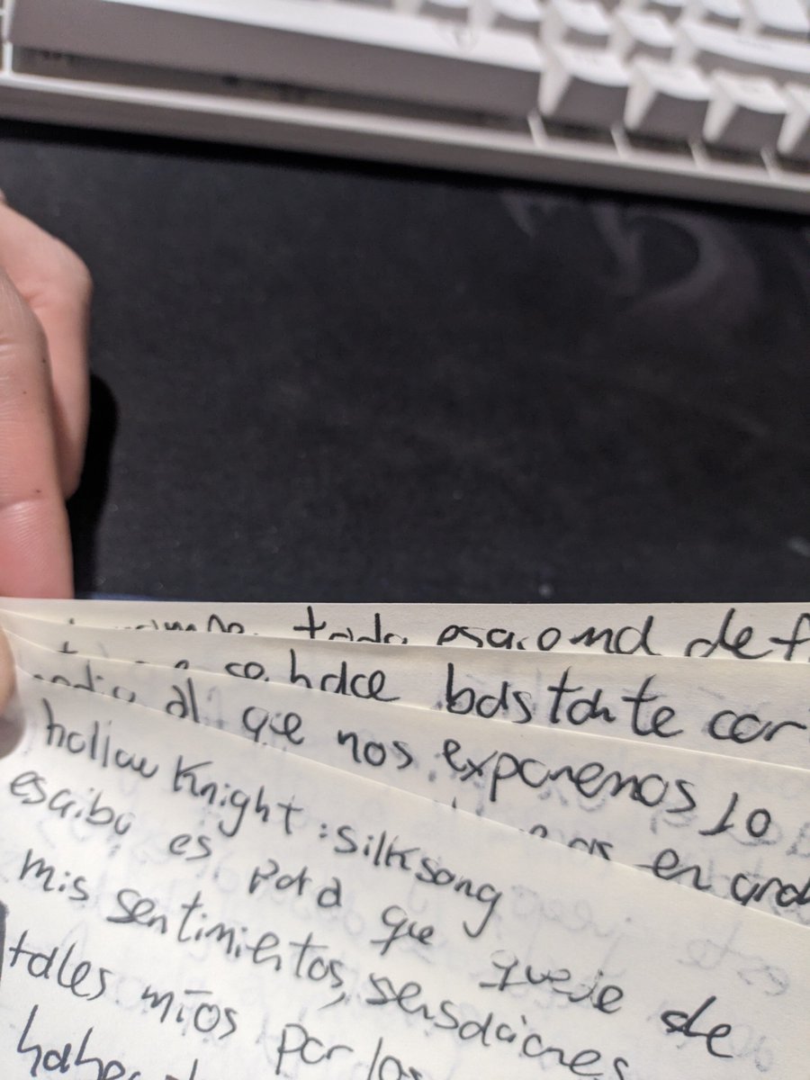 AlphaGutter's tweet image. ahora que terminé silksong (me falta el acto secreto) me puse a escribir lo que siento del juego, 4 putas hojas yappeando de porqué me gustó