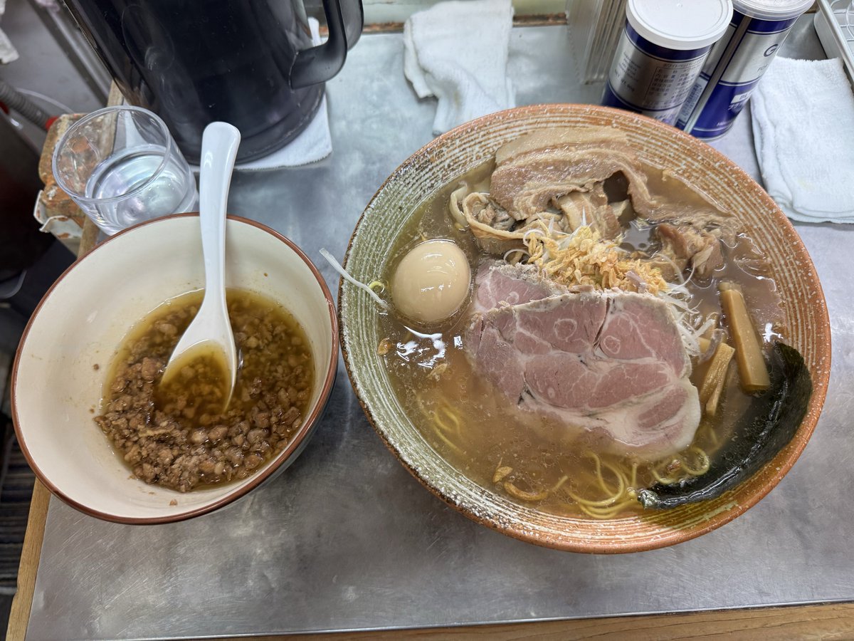 quaaaaai's tweet photo. 今日は覆麺智
蛤、生たらば蟹、鮟鱇出汁つけそば

100スープ凄い！！！超美味い！！！ https://t.co/I4Ob50jMZr