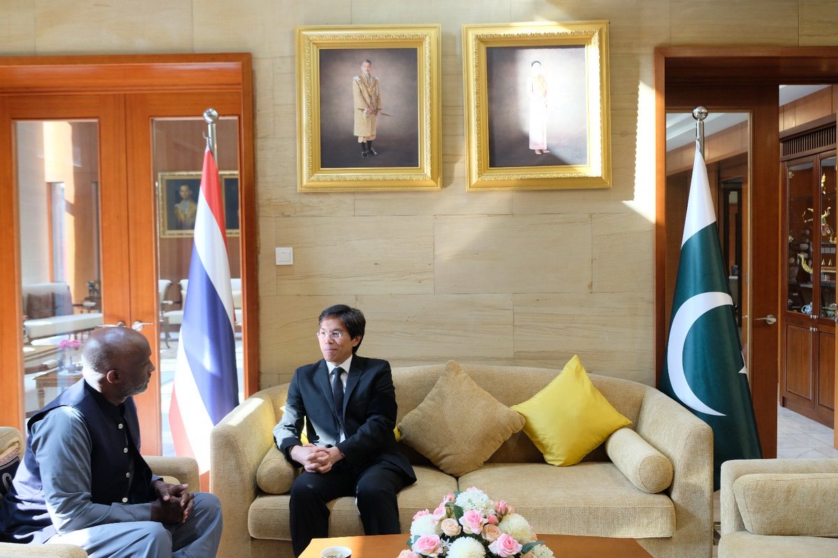 Today I  represented the <a href="/UNinPak/">United Nations Pakistan - اقوام متحدہ پاکستان</a> to sign the Condolence Book for Her Majesty Queen SiriKit of #Thailand. Our heartfelt sympathies are with the Royal Family and the people of Thailand. We celebrate her profound legacy of service and compassion.