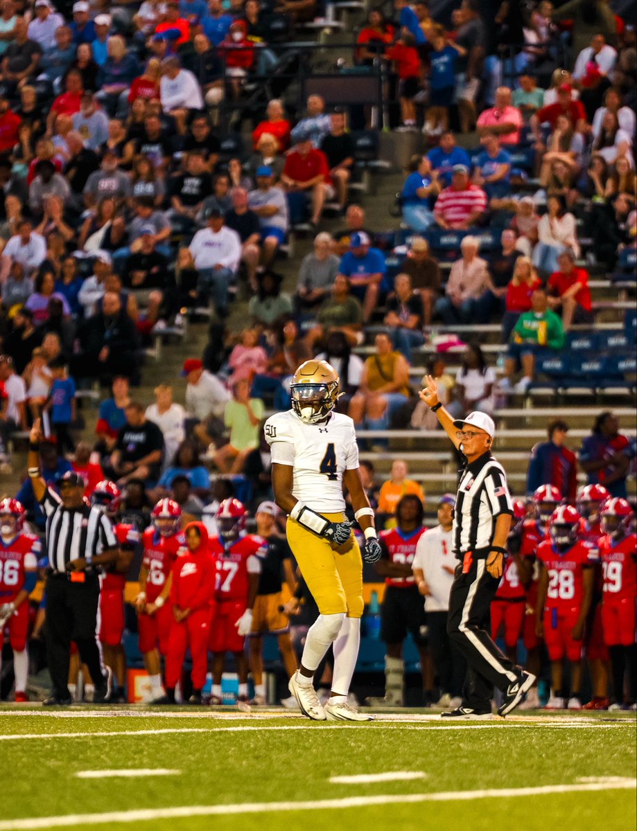 Here go my Senior Szn highlights!!
6’2 194 ibs
#4 OLB
2 interceptions (1 pick six)
1 forced fumble
7 TFL
4 deflections
31 tackles 
<a href="/RecruitSJJFB/">St. John's Jesuit Football Recruiting</a> <a href="/CoachJoeHorn/">Joe Horn</a> <a href="/LacharlesSmith/">LaCharles Smith</a> <a href="/SJJRadio/">SJJ Titan Radio</a> <a href="/CoachWillMcCoy/">Coach Will McCoy</a> <a href="/AllenTrieu/">Allen Trieu</a> <a href="/Andrew_Ivins/">Andrew Ivins</a> 

hudl.com/v/2SzYGa