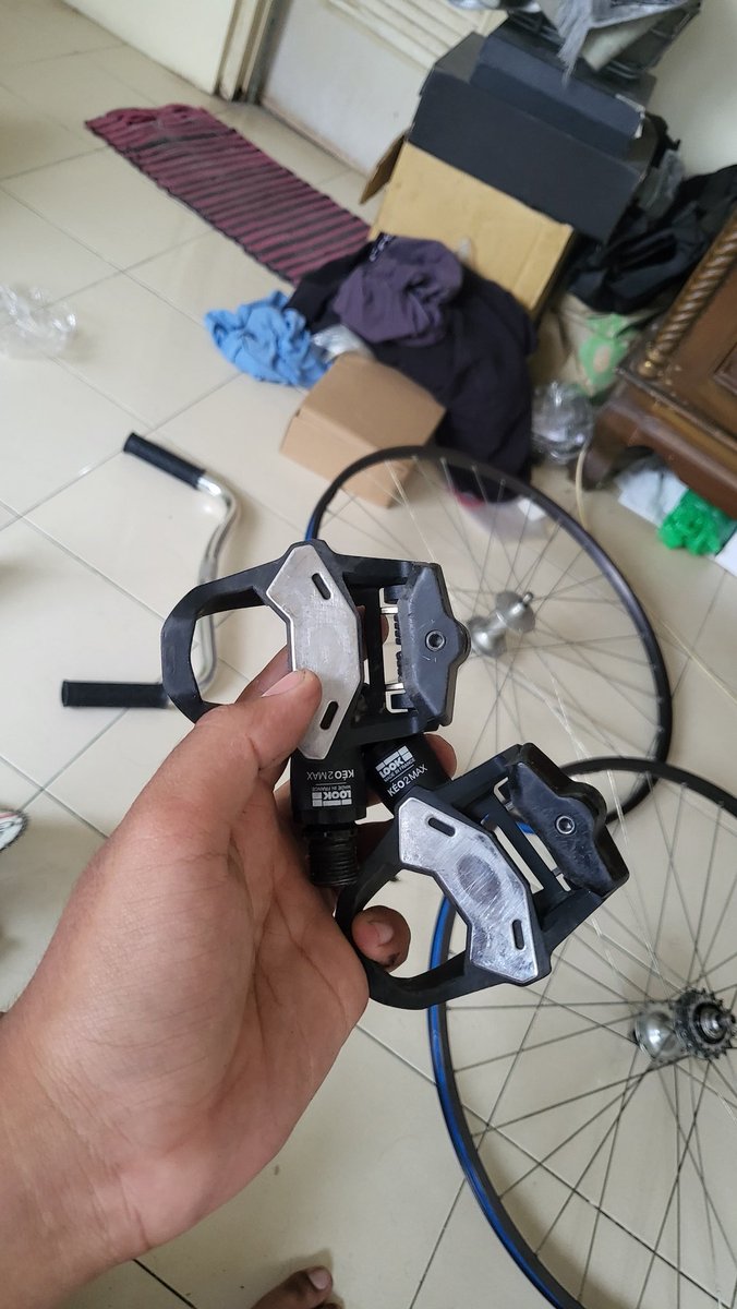 nasibakarasiong's tweet image. Pedal look keo 2 max 650k #fnfjb