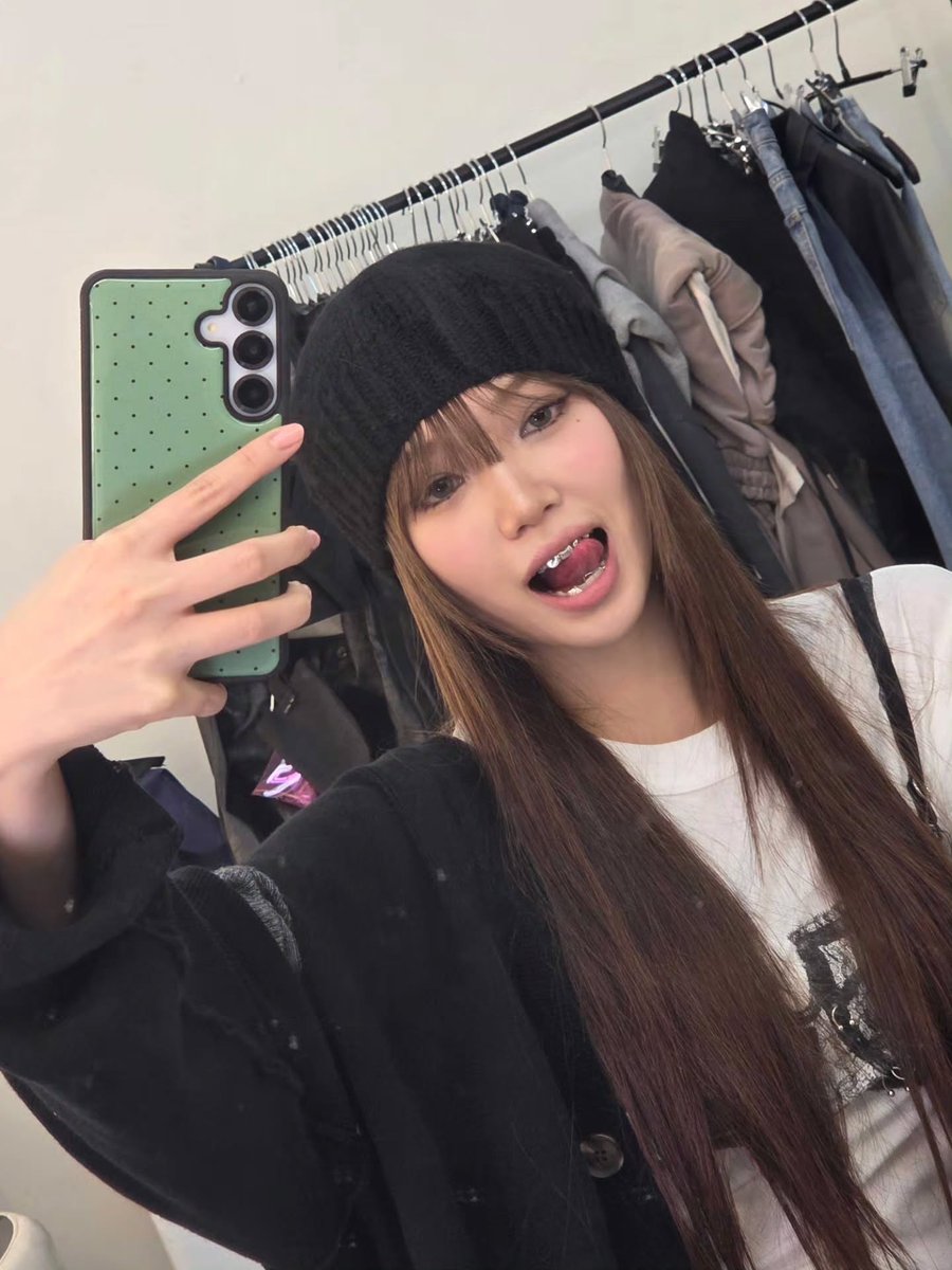 狐 きつね tweet media