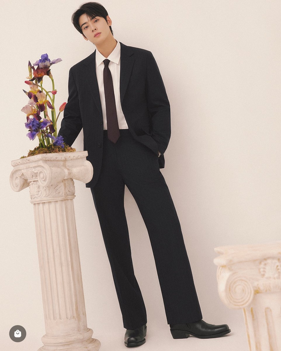 CEWProjects's tweet image. 25.10.29 [CHA EUNWOO X LIBERCLASSY]

Liberclassy IG Update:

25F/W Liberclassy suit collection
&amp;lt;Cha Eunwoo PICK&amp;gt; 

#CHAEUNWOO #차은우 #LIBERCLASSY
#리버클래시
@CHAEUNWOO_offcl