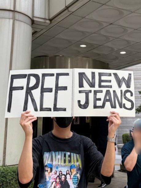 Bunnies_CowCow tweet media