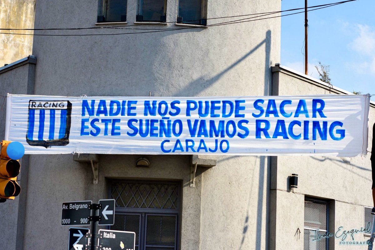 NADIE NOS PUEDE SACAR ESTE SUEÑO
VAMOS RACING CARAJO 🎓🇦🇷