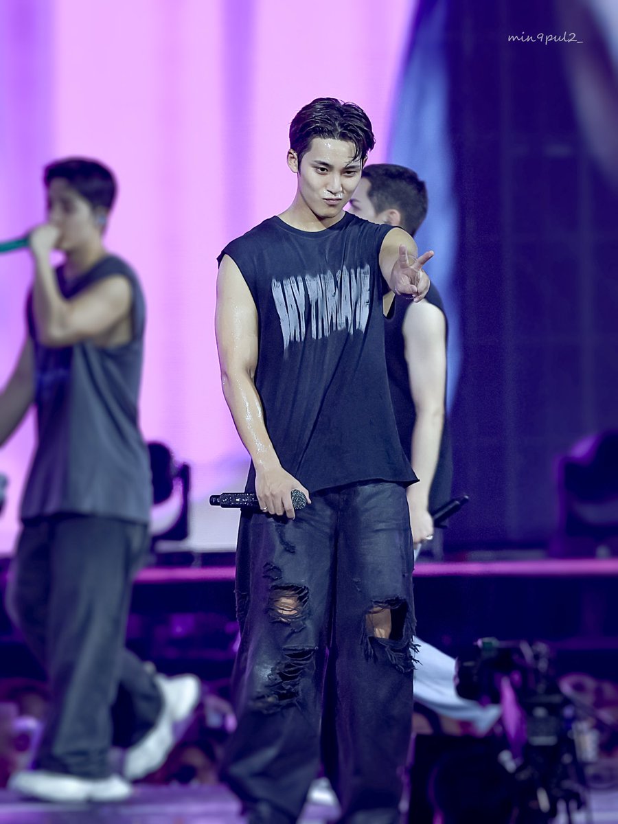 min9pul2_'s tweet photo. 250914 #민규 #MINGYU #세븐틴 #SEVENTEEN https://t.co/RqhJJThcU2