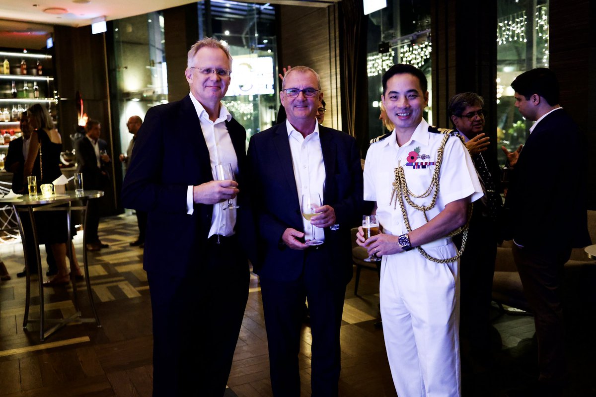 Thrilled to co-host again the Ukrainian Maritime Night in Singapore.
Thank you, <a href="/MTWTU_ITF/">MTWTU</a>, SMOU, SOS, and IMEC, for making this insightful event possible!
Happy, that our maritime community here grows from strength to strength bolstering business and humanity.
#StandWithUkraine