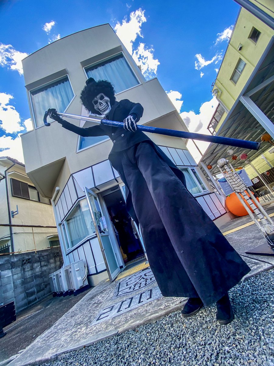 sushimatsumoto's tweet photo. 寿しまつもとの関西珍スポット仲間！尼崎のシャレコーベミュージアムでハロウィンイベントが今度の日曜に開催されます🎃💀
今回は寿しまつもとでのイベント　#ミトスイ　でも大人気だった深海魚タッチと透明標本すくいも出店🦈
寿しまつもとＸ中の人もコスプレ仮装スタッフとして参加しますよ〜💀 https://t.co/m0ABTCl2HK
