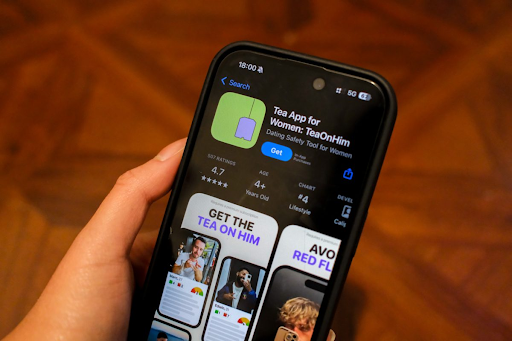 DFPfeatures's tweet image. Tea Dating Advice, an app that recently faced both popularity and controversy, was removed from the iOS App Store on Oct. 21 for failing to comply with Apple’s rules regarding content moderation and user privacy.
dailyfreepress.com/10/27/20/21545…