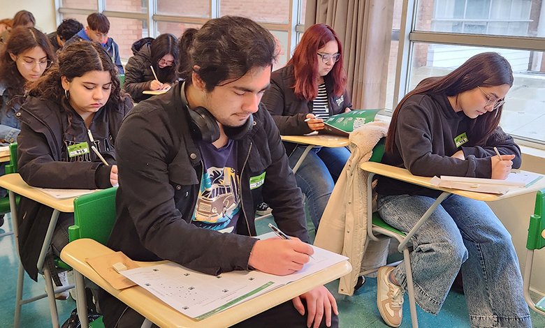 Educación | Hito en Santo Tomás: ensayo PAES de Ciencias convocó a cientos de estudiantes elinsular.cl/noticias/los-l…