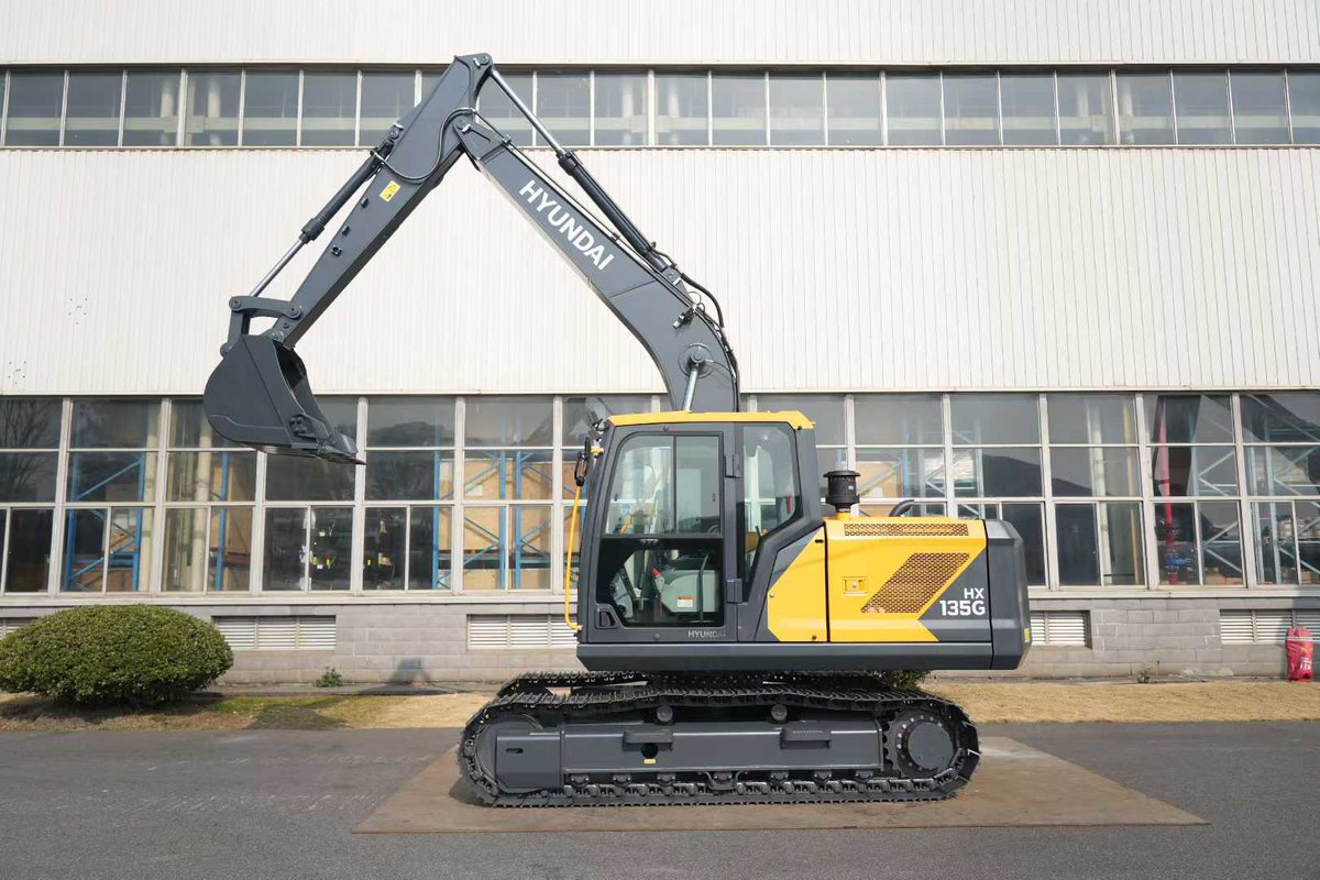 Ciel001204's tweet photo. ⏰🎉Last three days! Come on and ask for the lowest price for quality construction equipment!!!

HYUNDAI HX135G Weight 13.8 tons
Weichai Engine 74kW/2200rpm
4.6m Boom Length
2.5m Track Roller
0.56m³ Bucket

Welcome to inquiry!
#hyundai #excavator #digger #Algerie https://t.co/0IOmn9Qs70