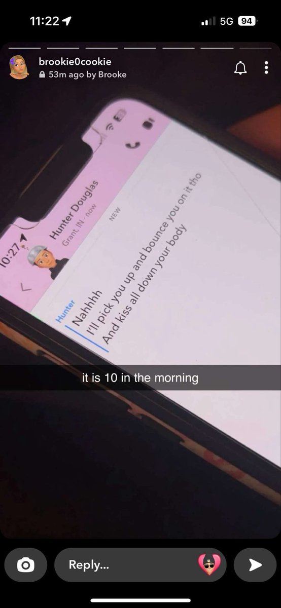 UncDrunk45's tweet photo. Wtf https://t.co/kc8WDyM9zR