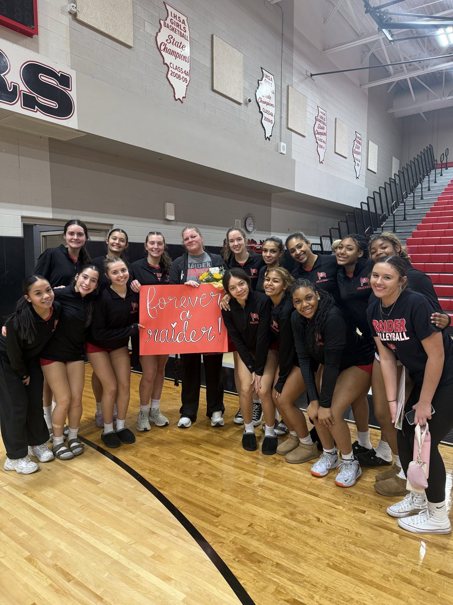 Molly DeSerf tweet media