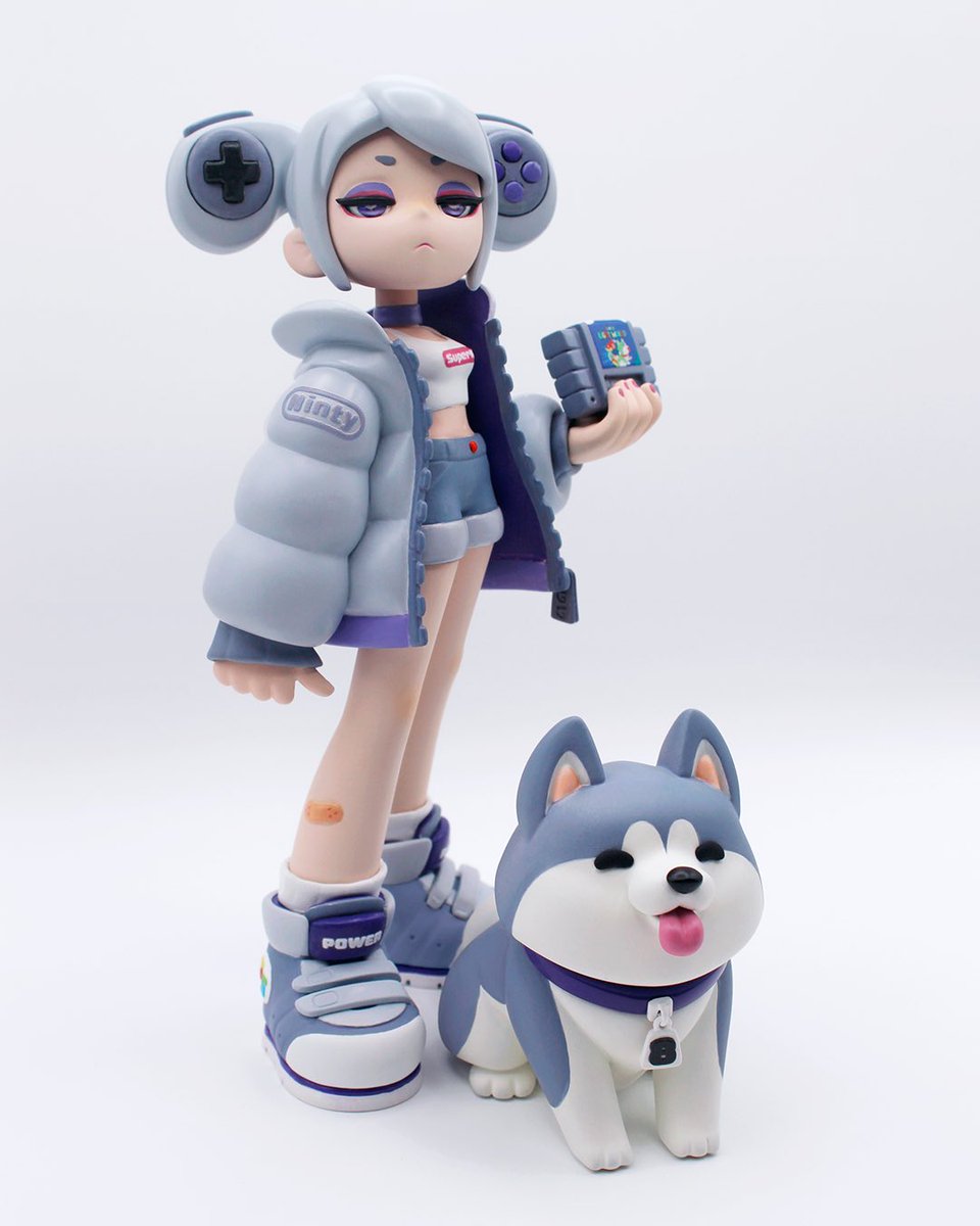 StudioOcami's tweet photo. Best Boi GemuBoi Eight - SuperN Console Colorway

We love our chonky doggo, Eight — both with or without his trusty gemu helmet 🐶⛑️

#arttoy #designertoy #bestdoggo #toycollectibles #retrogaming #retroconsole #humanmade #handmade #toycollector #gemugal https://t.co/eu1A5kNDAK