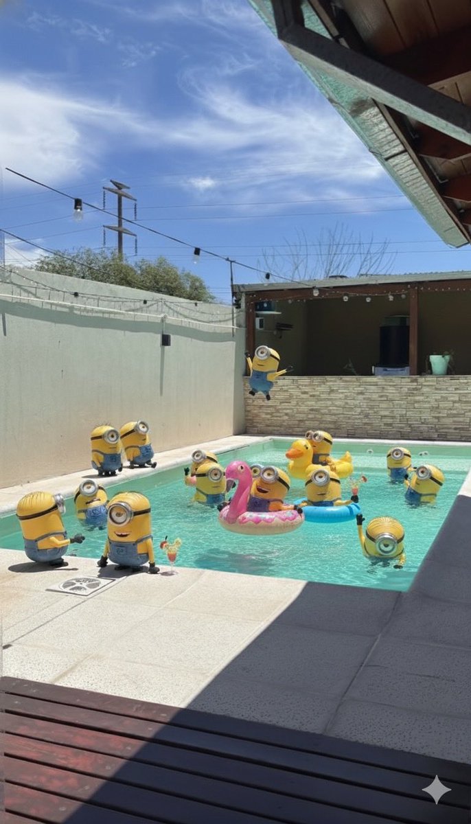 realmente ustedes no saben lo que significa para mí que tan biónica saque un album nuevo es como si los minion salieran de la tele y festejaran mi cumple conmigo corte así