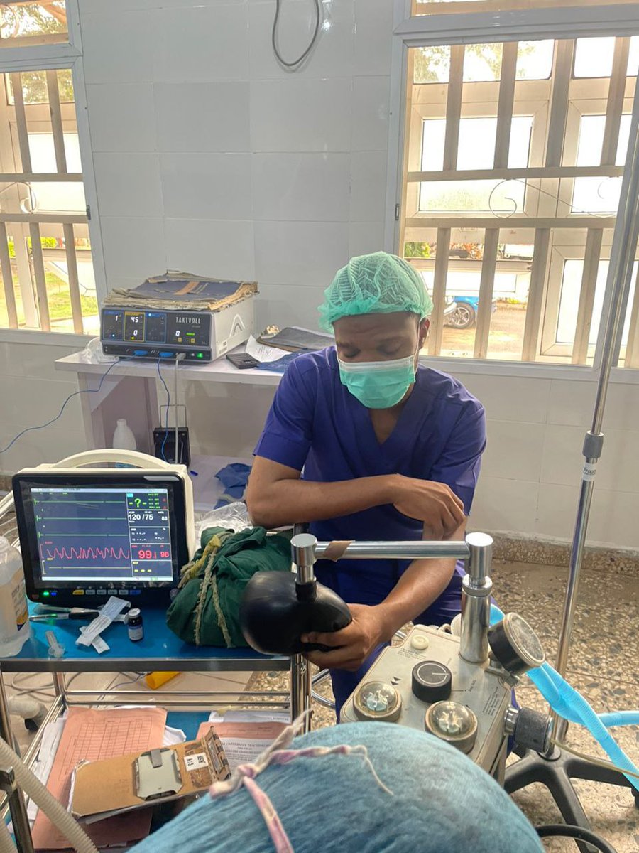 ChimaobiOnyeike's tweet photo. From Cardiothoracic Surgeon ➝ Neurosurgeon ➝ Addiction Writer ➝ Entrepreneur. 

Sounds confusing? 

It was. 

But it led me to one brutal truth about clarity in medicine;

--

3 yrs ago (my 200 level),

I decided I was going to build a brand online.

(content creation)

I was so excited about the opportunities online.

I said I would be a public speaker.

An Influencer.

A motivational speaker.

A cardiothoracic Surgeon.

I said I was going to be everything.

(The classical vague plan for your future).

Guess when I finally took action.

THIS TIME LAST YEAR!!!

Yes, I procrastinated for 2 whole years before I decided to take the bold step.

And even when I started, there wasn't any clarity at all.

In fact, my mentor at the time (Asexual Doctor), had to guide me on the proper actions to take.

At the time, my interest had shifted from Cardiothoracic surgery to Neurosurgery.

So I started writing about Neuroscience (here on X)

However, as this year progressed, I pivoted towards addiction.

But it still didn't feel right.

Around April/March, 

I'd decided I wasn't going to practice!!!!

I realized that trying to balance Entrepreneurship with Business would make both areas of my life suffer.

So I had to pick one.

So as you might presume, given I wasn't interested in Neuroscience anymore, it'd make sense to stop writing about addiction.

That's why I rebranded some weeks ago.

The plan now is simple,

You know you're not supposed to move to a new platform until you master 1.

I spent 12 months test running X.

The plan now is just to keep posting on both X and LinkedIn.

After which I'll move to Instagram, and Definitely Youtube.

(especially hosting my own podcast).

Of course these plans aren't sacrosanct.

The future is very flexible.

But at least I have a framework to work with.

I'm on a beautiful journey my friend. And I'd like you to be a part.

If you don't mind;

-Kindly REPOST so others can read too &
-FOLLOW so you don't miss tomorrow's post.