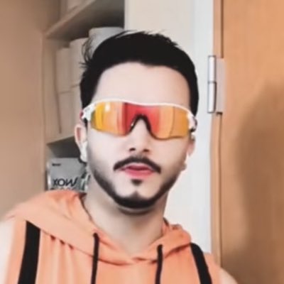 robinbg6's tweet photo. #NewProfilePic https://t.co/Xtem5csbDf