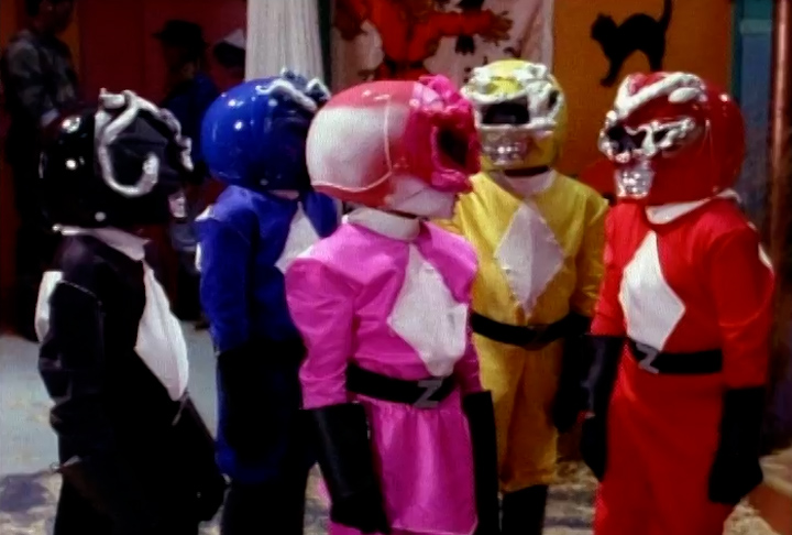 BlazeBinges's tweet photo. Retweet if you (or your kid) ever wore a Power Rangers costume for Halloween https://t.co/qWMUnFWRk0