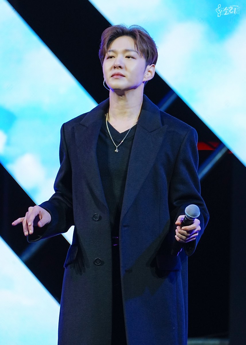 sori_cs_S2's tweet photo. 251028 코리아 그랜드 페스티벌 #이창섭 
창섭 너 천사맞잖아 ! ꒰ᐢ⸝⸝•༝•⸝⸝ᐢ꒱ଓ⸒⸒ 
#LEECHANGSUB https://t.co/72h3COIboo