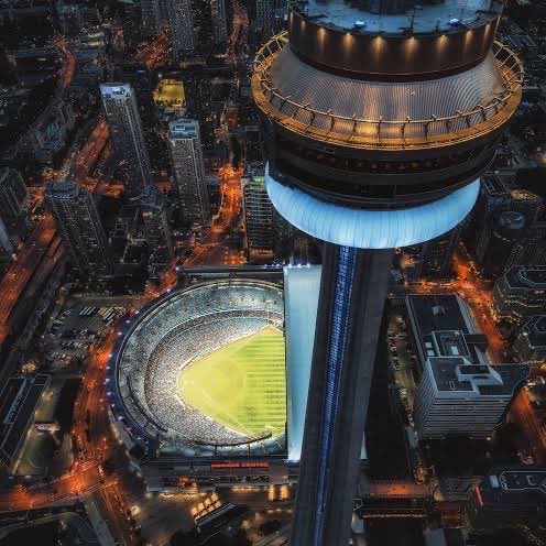 MadelnCanada's tweet image. The Toronto Blue Jays have a chance to win the World Series in game 6 in the 6ix — how special would that be for Toronto? 😲🇨🇦
