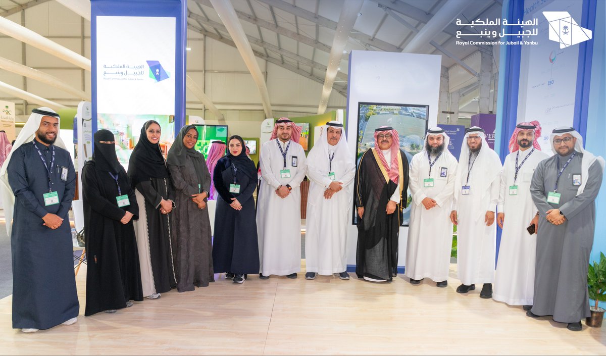جانب من زيارة الرئيس التنفيذي للهيئة الملكية بينبع م. عبدالهادي الجهني لجناح الهيئة الملكية للجبيل وينبع في #ملتقى_الصحة_العالمي25