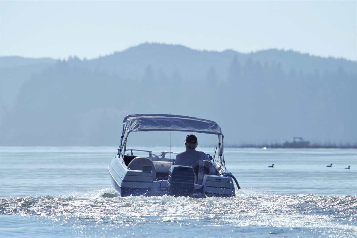 LennoxCummings7's tweet image. There’s nothing like the feeling of the wind in your hair, the sun on your face, and endless water ahead 🌊☀️🚤 Boating is pure freedom—whether it’s cruising the coast or exploring hidden coves, every trip is an escape. #BoatingLife #AdventureOnWater #FreedomVibes #OceanDays