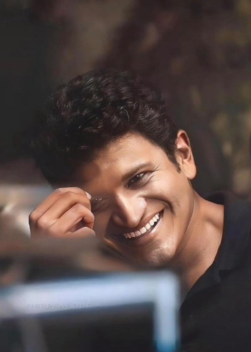 NamCinema's tweet photo. ಇಂದಿಗೆ ನಾಲ್ಕು ವರ್ಷ. ಮತ್ತೆ ಹುಟ್ಟಿಬನ್ನಿ ಅಪ್ಪು ಸರ್. ನಿಮ್ಮ ನೆನಪು ಶಾಶ್ವತ🙏
#NamCinema #AppuSir #Appu #KarnatakaRatna #PuneethRajKumar #AppuLiveson #ಅಪ್ಪು #Karnataka #DrPuneethRajkumar #ಪುನೀತ್ #ಕನ್ನಡ https://t.co/pF3JxNqq8p