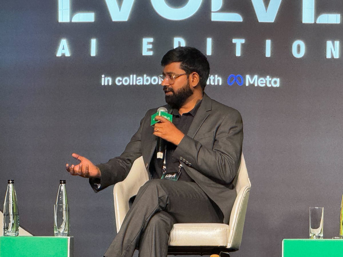 revragai's tweet photo. When AI starts talking back, things get interesting.
At the 11th #Evolve by @AiSensy_wa  with Apoorv (Smallest AI) &amp; Manvi (Homelane), we unpacked how voice &amp; in-app agents can cut friction, not jobs.

That’s the future we’re building at @RevRagAI.

#RevRagAI #Evolve https://t.co/cKIRnX9ikc