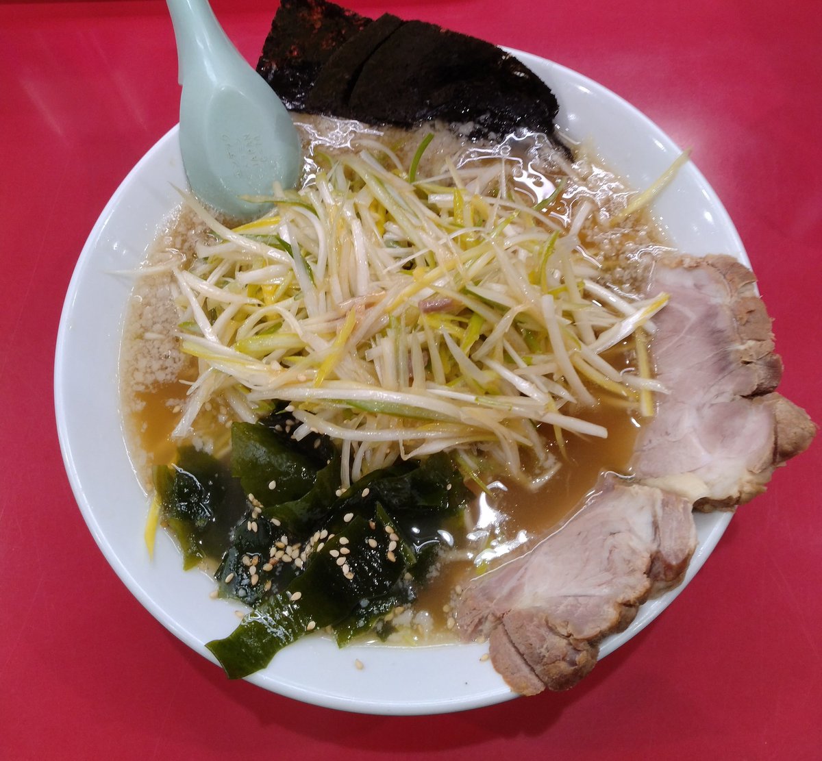 ランチ「かいざん」かいざんラーメンネギW🍜久しぶりに訪問。気温の変化が激しい季節🍁ネギで免疫🆙
ご馳走様でした😋
#39麺