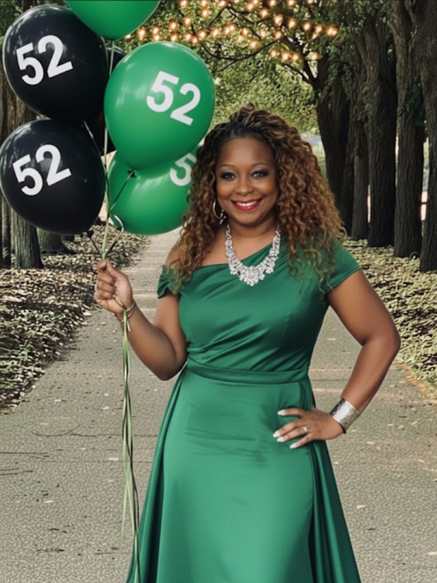 Ashley Benton🖤🤎🌈 tweet media