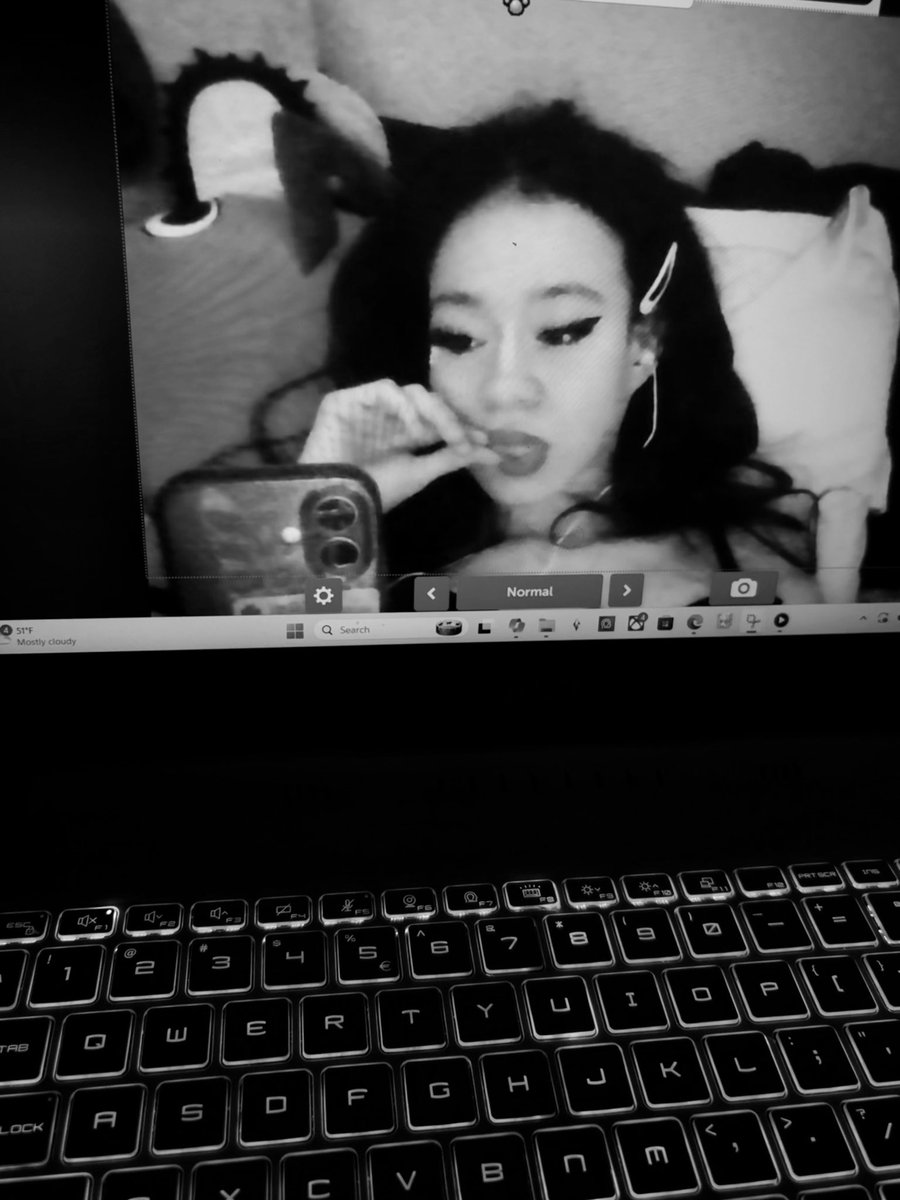 deadunicrn's tweet image. 