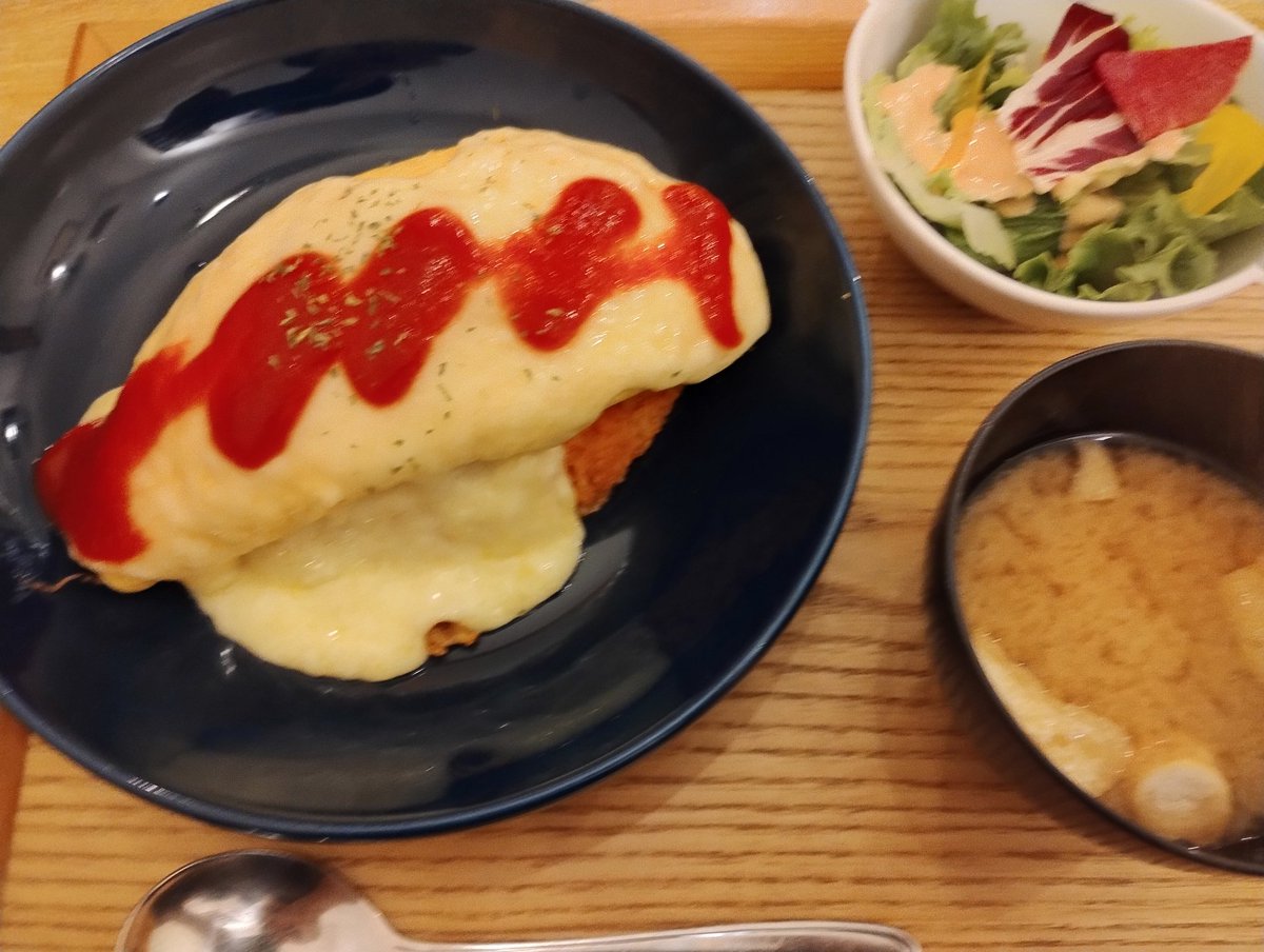 松原のほっこりごはん屋 輔 tasukuに行ってきた
#チーズオムライス