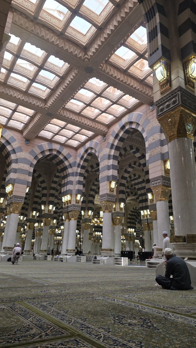 جـّعًْفـرّ tweet media