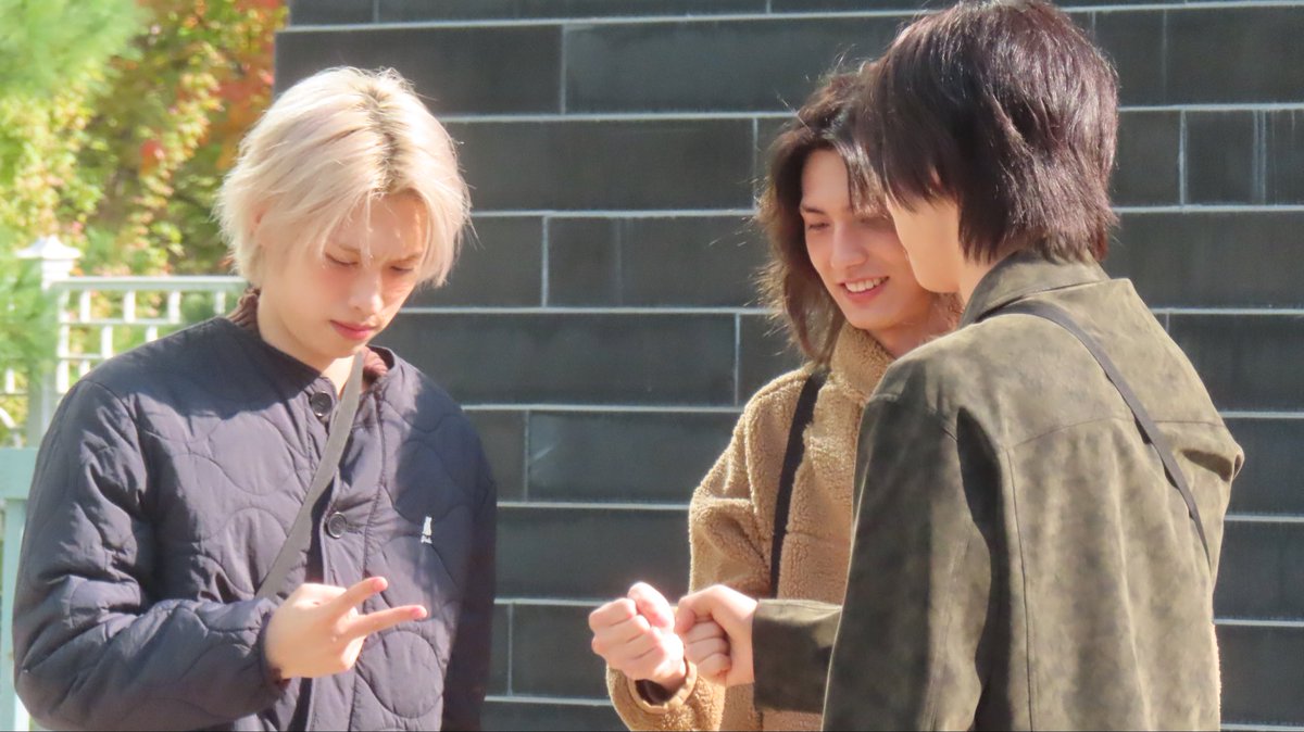 warmwater_xh's tweet image. 251029 쇼챔 미팬

✊🏻✌🏻✋🏻

 #XdinaryHeroes #엑스디너리히어로즈 #엑디즈 #가온 #gaon #정수 #jungsu #주연 #jooyeon