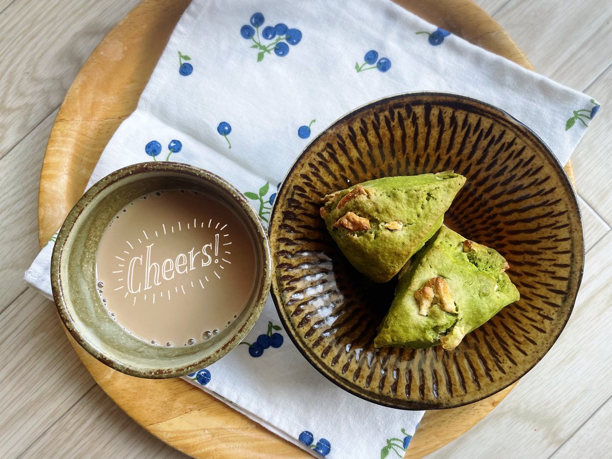 べるっぱさんレシピで抹茶スコーン焼けました😊

ちょっと早いけど #今日のおやつ