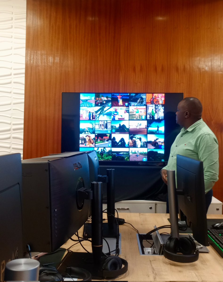 NAICCON's tweet image. The She Creates session we recently had with Benjamin Waithaka, an autodesk certified 3D animation expert and digital skills coach, on emerging tech &amp;amp; AI for Creatives was a dive into the future.@AFKenya @FranceinKenya
#capacitybuildingprogram #handsontraining