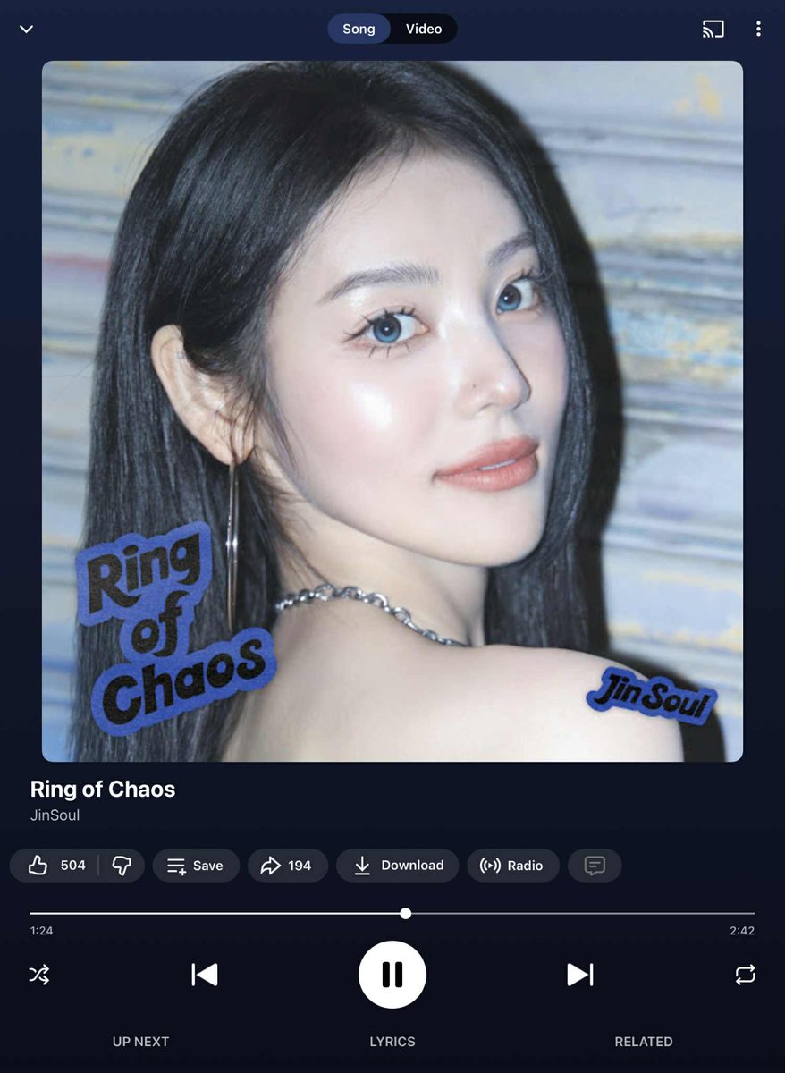 love the fun vibe! jinsoul's vocals with the guitar bring this song to life!

#ARTMS #JinSoul #진솔 #Ring_of_Chaos #Ring_of_Chaos_Streaming_Event

Ring of Chaos music.youtube.com/watch?v=oPQ_hs… via <a href="/YouTubeMusic/">YouTube Music</a>