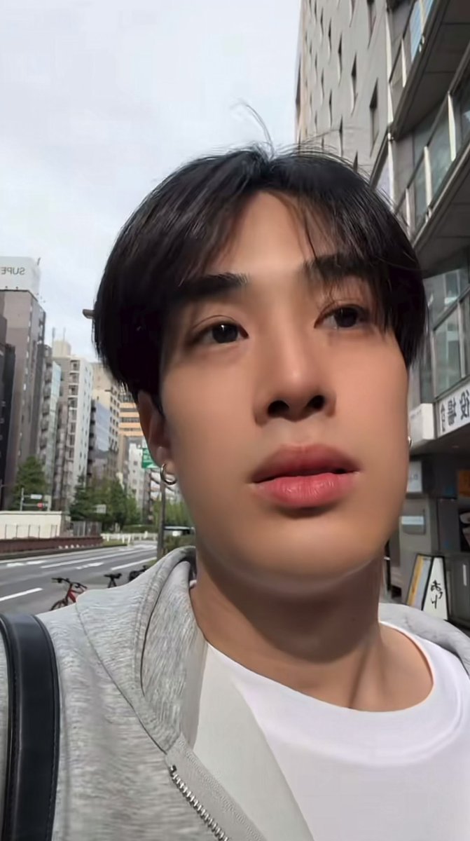 부밍 tweet media