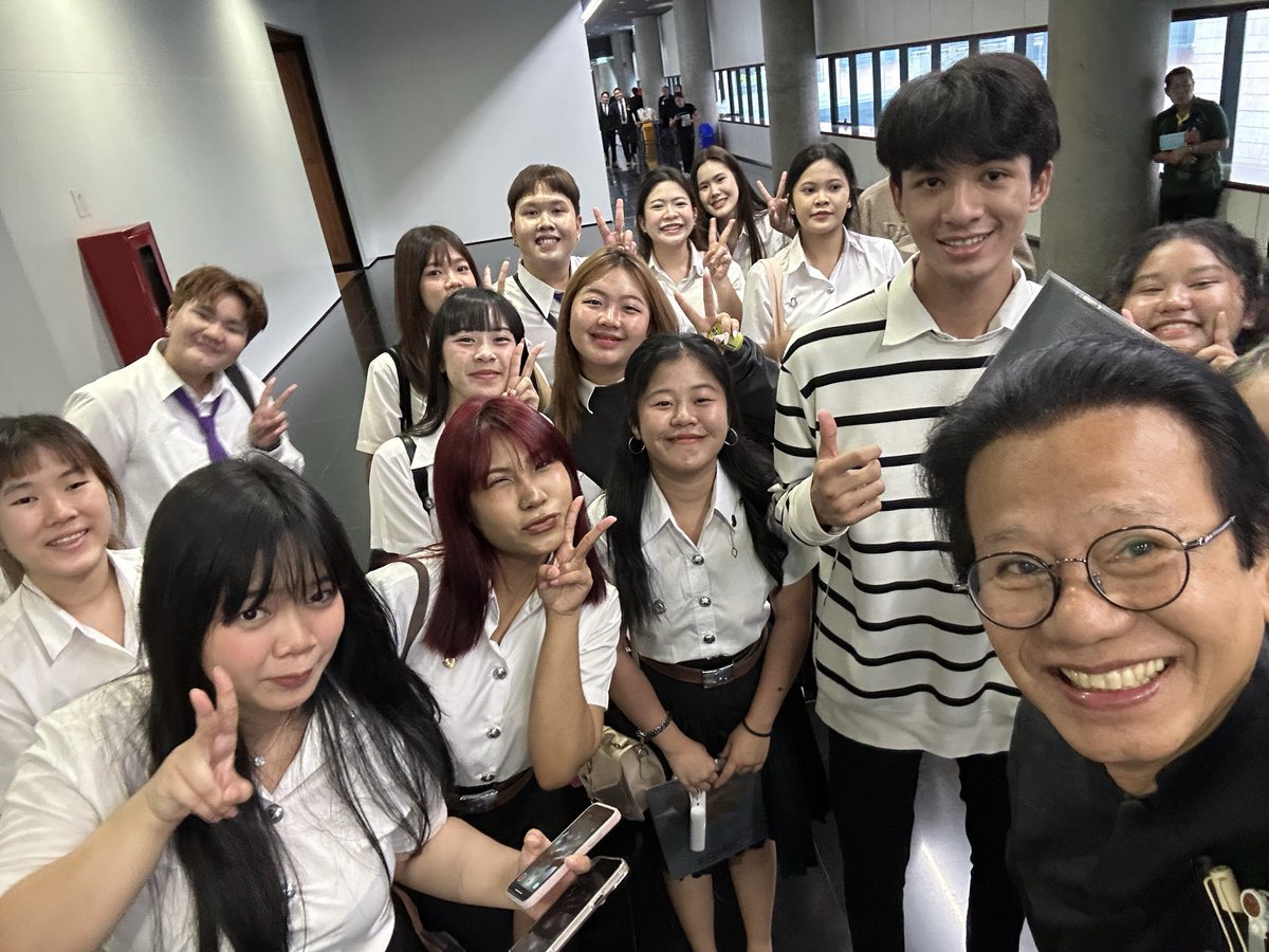 น้องๆจาก ม.บูรพา และ ม.พะเยา มาเยือนสภาฯ
ยินดีต้อนรับครับ
#บูรพา #มบูรพา #พะเยา #มพะเยา 

facebook.com/share/p/19mjrE…