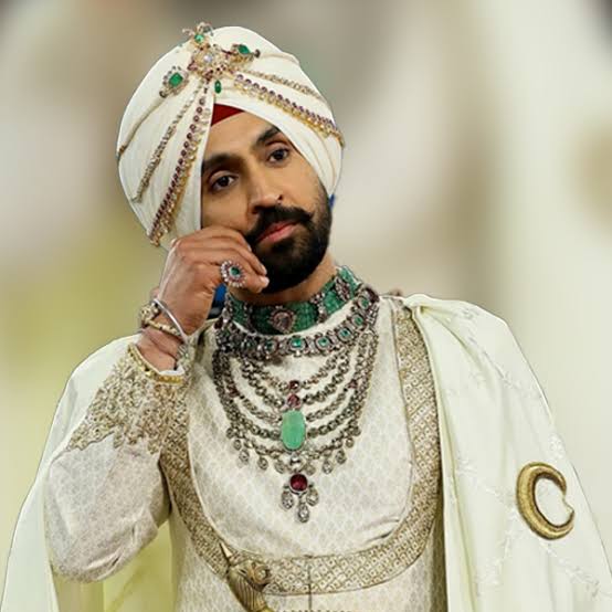 Rajiv_siait's tweet image. 🚨Eye-opener for Diljit Dosanjh! The Khalistani referendum is just an ISI puppet, not support for Punjabis. They aim to disturb brotherhood, not unite. Stay strong, Diljit! Your respect for Amitabh ji is true honor. #SupportDiljit #UnityOverHate