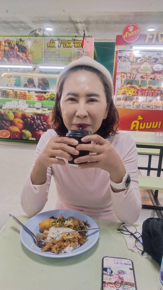 keitivanich's tweet photo. เรื่องของเครื่องดื่ม ถ้ารู้สึกง่วงก็เอสร้อน ถ้าจะmove on ก็มอคค่า ห่วงหาก็คาปูถ้าmiss you ชาไทย ห่วงใยก็ชาเขียว แต่ถ้ารักเดียวก็อเมริกาโน่ ส่วนโกโก้สำหรับคนน่ารักนะคะ#จุ๊บจุ๊บ💝💗👄🩷 ใช้สิทธิ์คนละครึ่ง# https://t.co/NBpH5nOeSi
