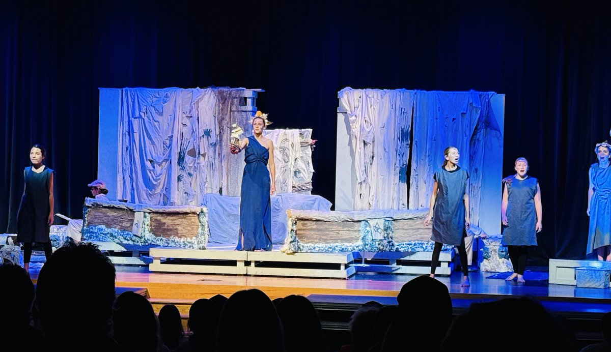 Moore_MS_CISD's tweet image. A standing ovation for an amazing performance of We Are the Sea by the Moore MS Theater Department! Congratulations cast, crew, and directors and break a leg (not literally of course) at your upcoming UIL competition!