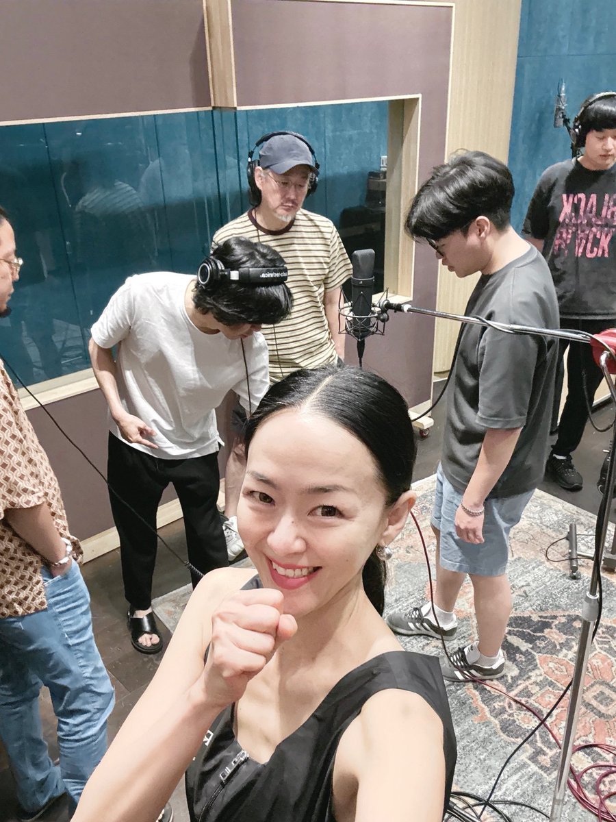 이날 바쿠스 녹음이엇을까