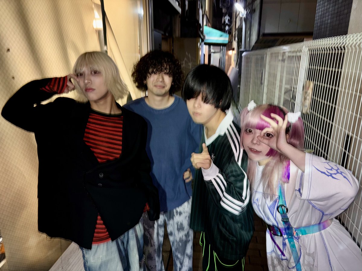 viewtrade_band's tweet image. 十一月五日 心斎橋Pangea
『How Do You Like』 記録

&quot;ビュートレード、本日の記録&quot;