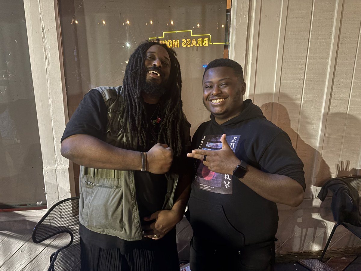 dmonty_python's tweet image. Looks like you kept up with that promise😁😆