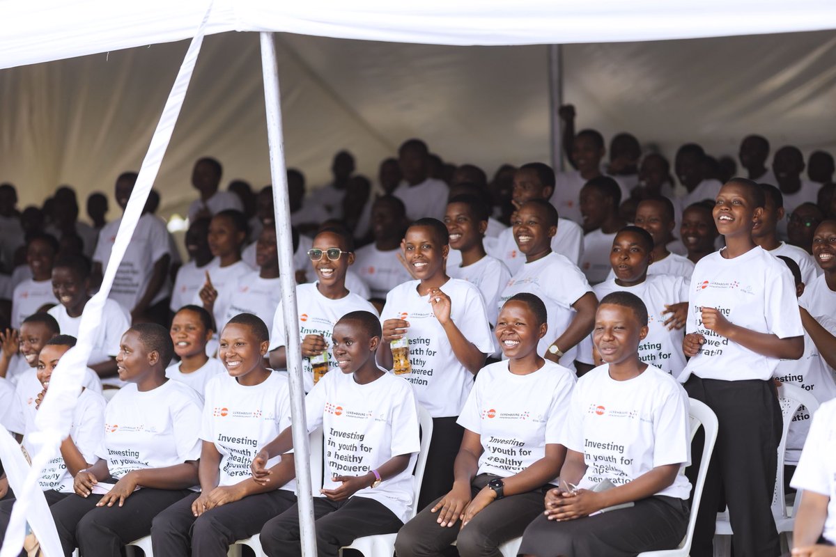 UNFPARwanda's tweet photo. We’re LIVE from Gacuriro TSS for the official launch of the Kura Nawe Programme.

Kura Nawe is a new chapter in empowering Rwanda’s youth through #SRHR, #CSE, and #TVET education! https://t.co/1ytICtuUkJ