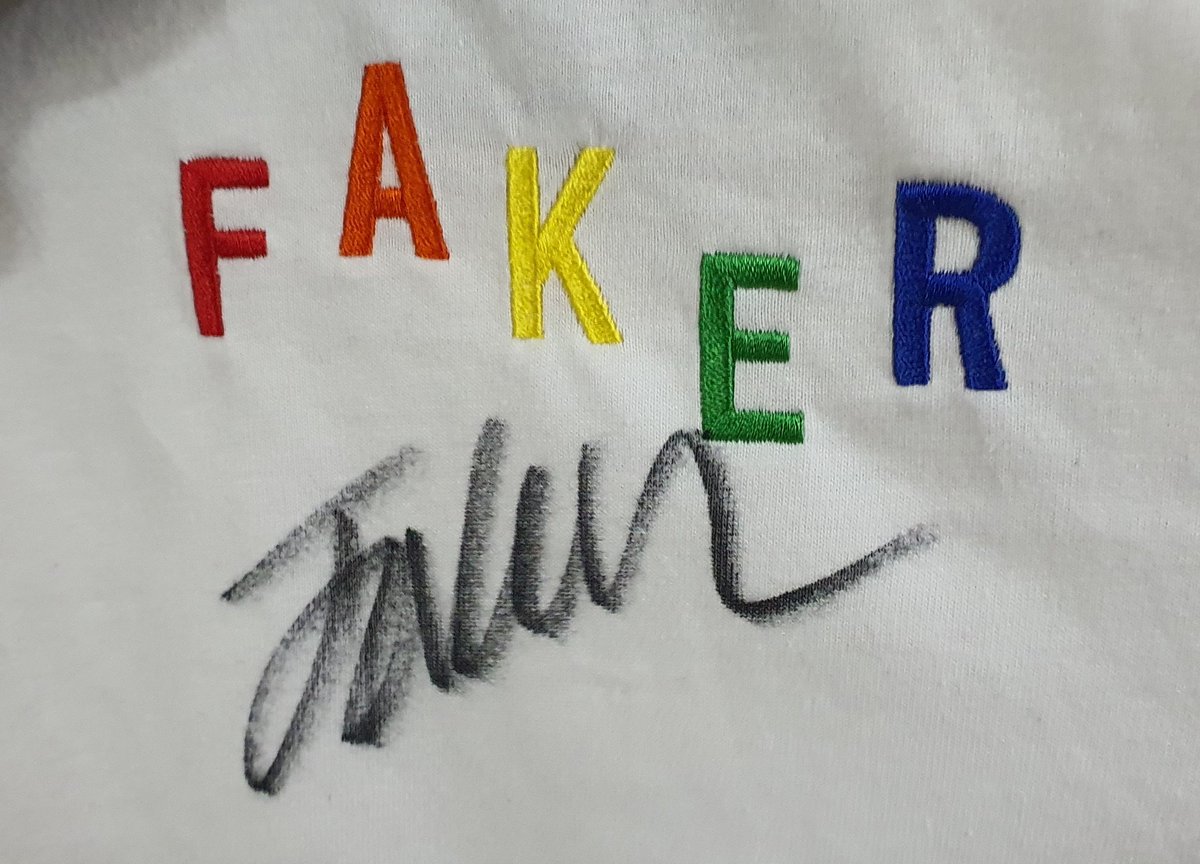 칼보라 tweet media