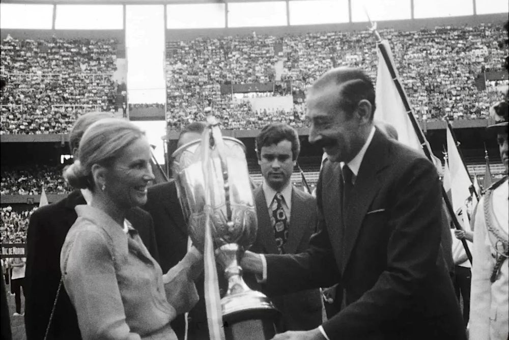 Crítica de LS83, de Herman Szwarcbart
👇👇
Ganadora del Premio Ciudad de Buenos Aires a la Mejor Película Argentina de todas las competencias del último BAFICI, llega desde el domingo 9, a las 18, al MALBA (<a href="/museomalba/">MALBA</a>)
👇👇
otroscines.com/post/critica-d…