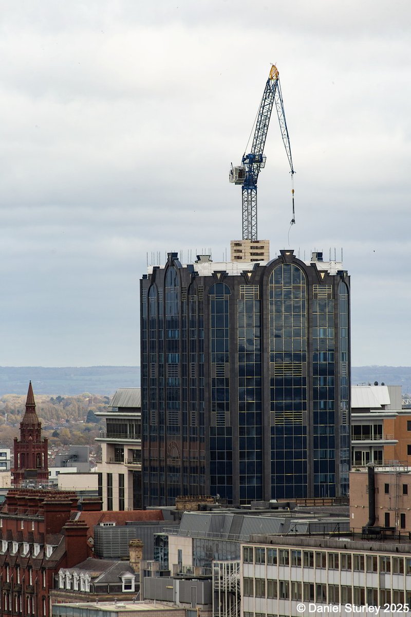 Daniel_Sturley's tweet image. #Birmingham UK, the #crane atop the soon to be extended Colmore Gate 😎 
#BirminghamWeAre #Rising 
#Construction #Photography